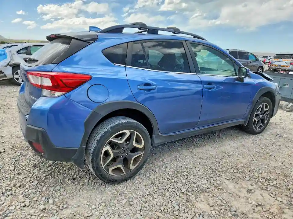 JF2GTAMC2J8259562 2018 SUBARU CROSSTREK-2