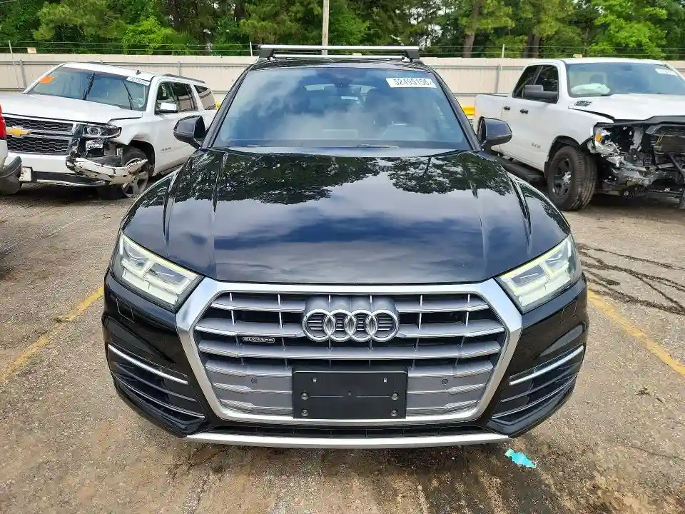 WA1BNAFY2J2243807 2018 AUDI Q5-4