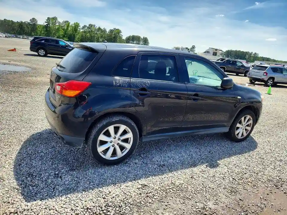 4A4AP3AU2EE022796 2014 MITSUBISHI OUTLANDER-2