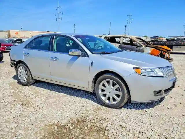 3LNHL2GC2BR757809 2011 LINCOLN MKZ-3