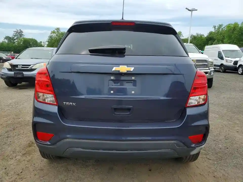 3GNCJKSB8KL193760 2019 CHEVROLET TRAX-5