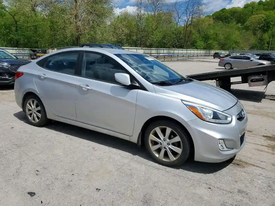 KMHCU4AE1EU701113 2014 HYUNDAI ACCENT-3