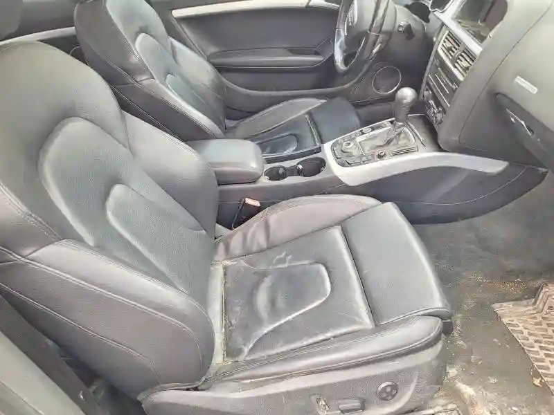 WAULFAFR0CA027153 2012 AUDI A5-4