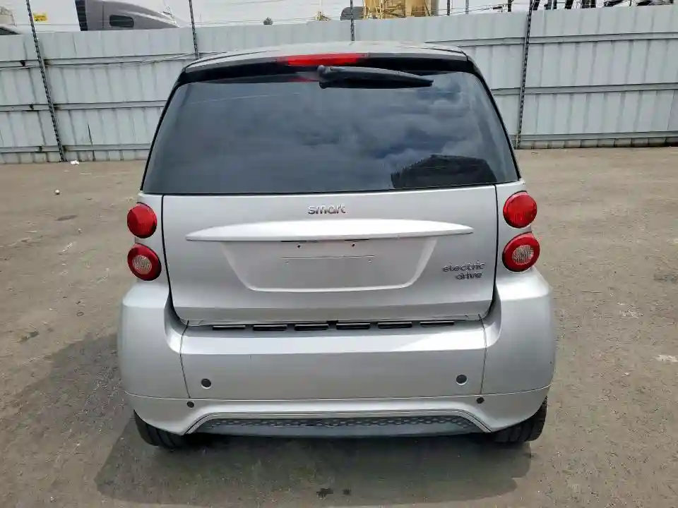 WMEEJ9AA4EK787658 2014 SMART FORTWO-5
