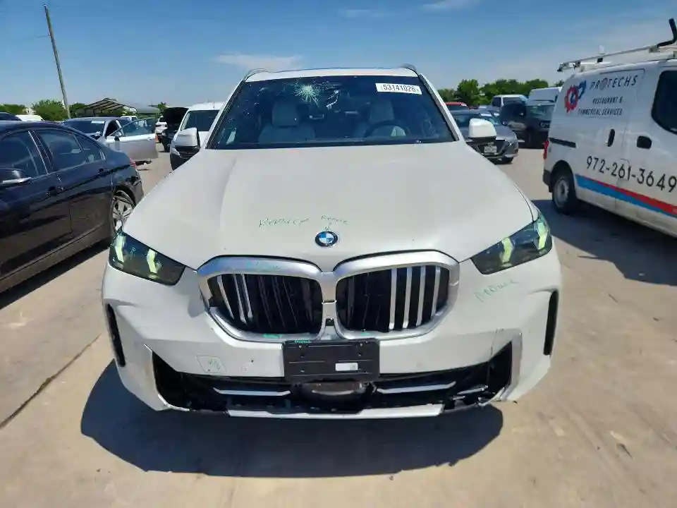 5UX23EU08R9V86848 2024 BMW X5-4