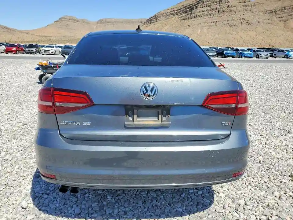 3VWD67AJ8GM318758 2016 VOLKSWAGEN JETTA-5