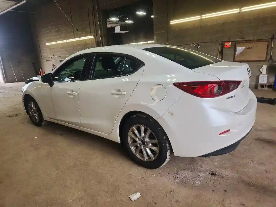 3MZBM1U75GM328044 2016 MAZDA 3-1