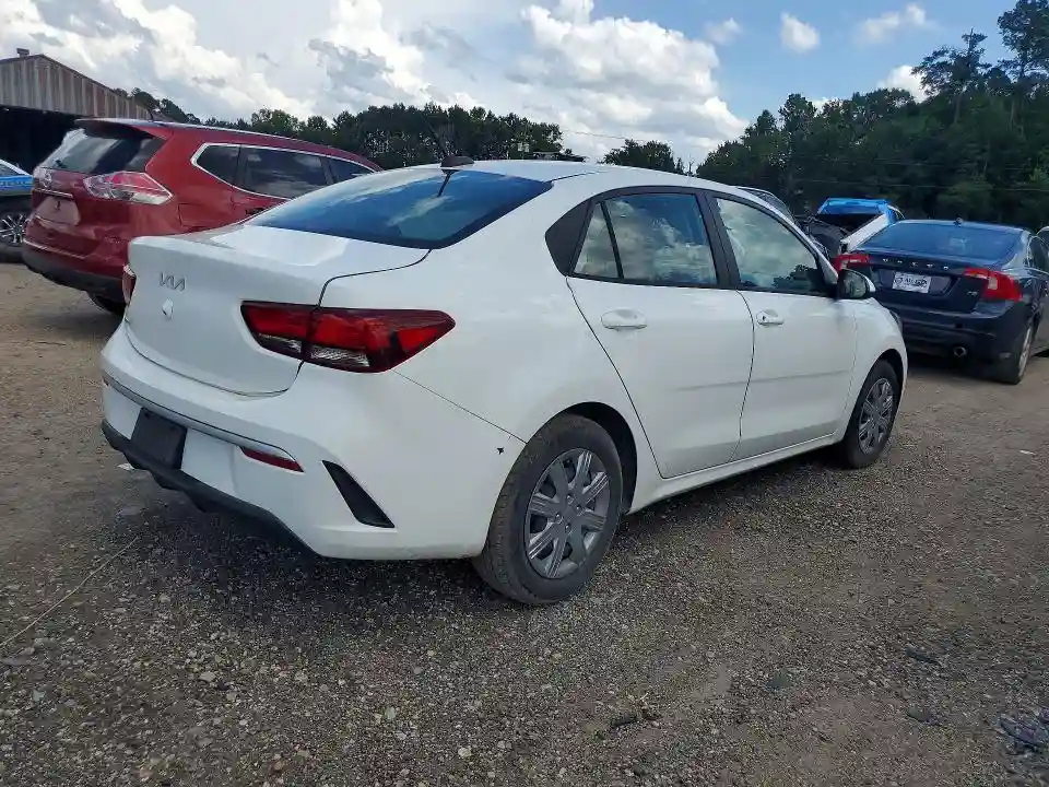 3KPA24AD8PE599111 2023 KIA RIO-2