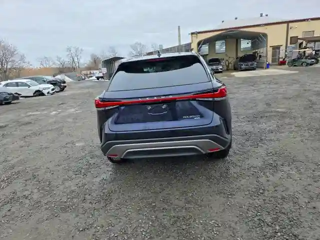 2T2BBMCA3SC076363 2025 LEXUS-5