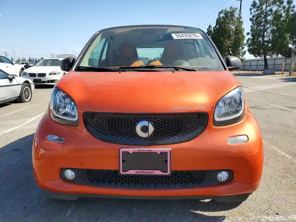 WMEFJ9BA5JK265781 2018 SMART FORTWO-4