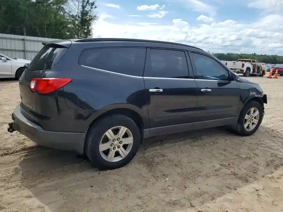 1GNKRGED4BJ178744 2011 CHEVROLET TRAVERSE-2