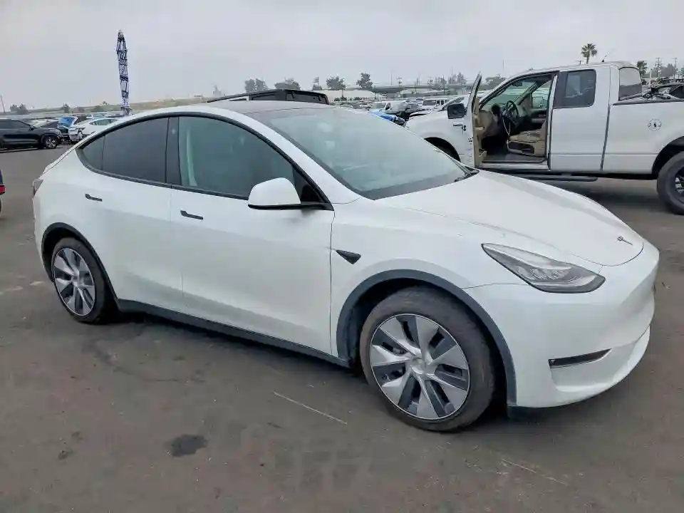 7SAYGDEE0NF489361 2022 TESLA MODEL Y-3
