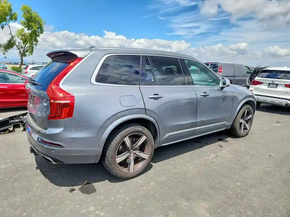 YV4BC0PM7G1092833 2016 VOLVO XC90-2