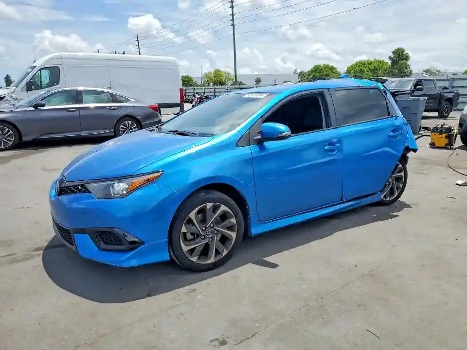 JTNKARJE3JJ561918 2018 TOYOTA COROLLA-0