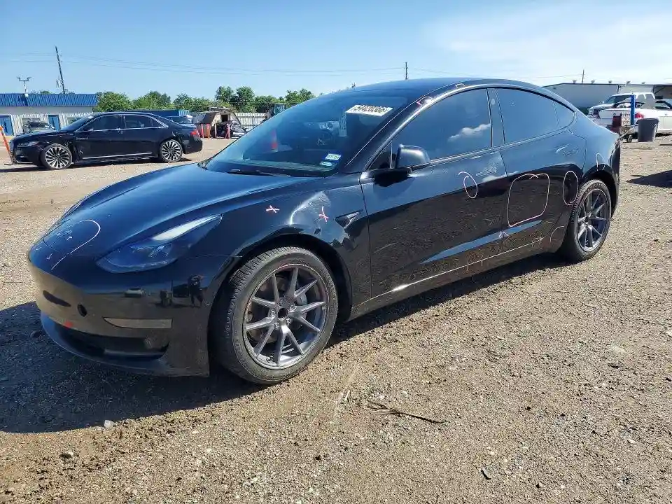 5YJ3E1EA8NF355965 2022 TESLA MODEL 3-0