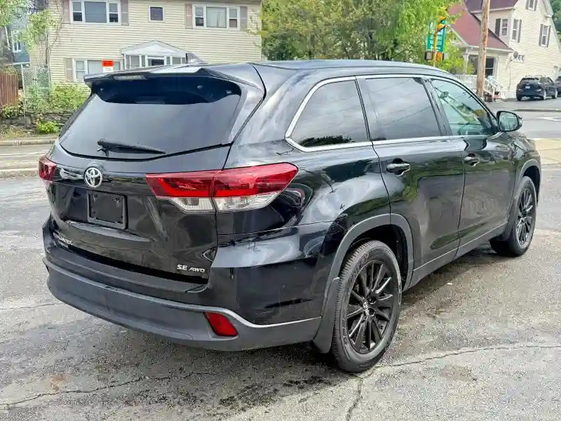 5TDJZRFH1KS936530 2019 TOYOTA HIGHLANDER-2