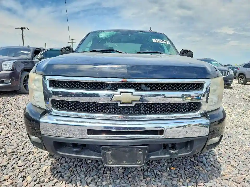 1GCRKSE37BZ292597 2011 CHEVROLET SILVERADO-4