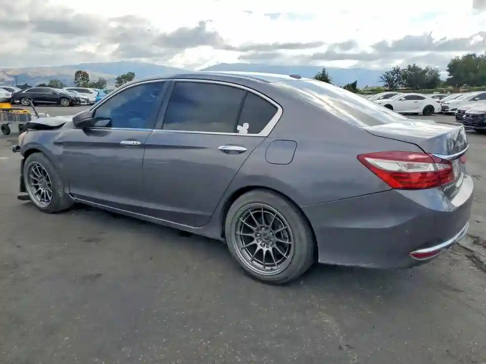 1HGCR2F78HA297982 2017 HONDA ACCORD-1
