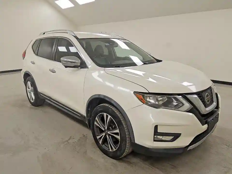 JN8AT2MV3HW281754 2017 NISSAN ROGUE-3