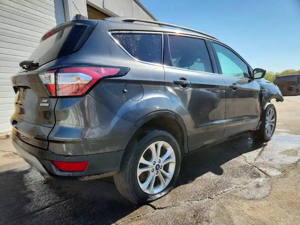 1FMCU0GD4JUD07073 2018 FORD ESCAPE-2
