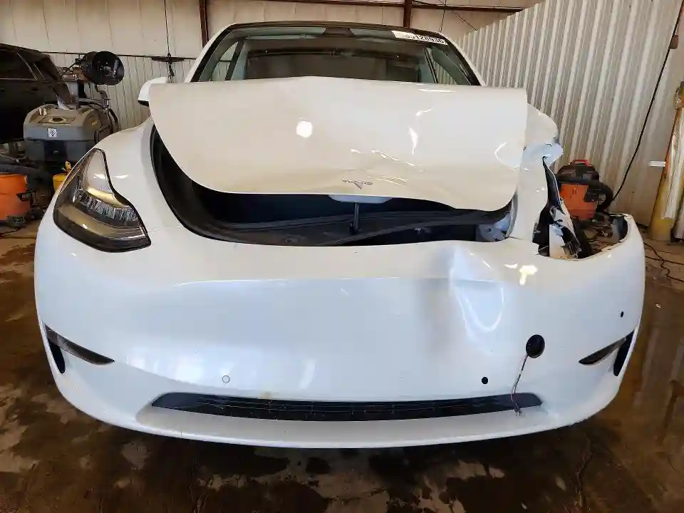 7SAYGDEE2NF331636 2022 TESLA MODEL Y-4