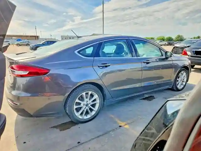 3FA6P0SU9KR157802 2019 FORD FUSION-2
