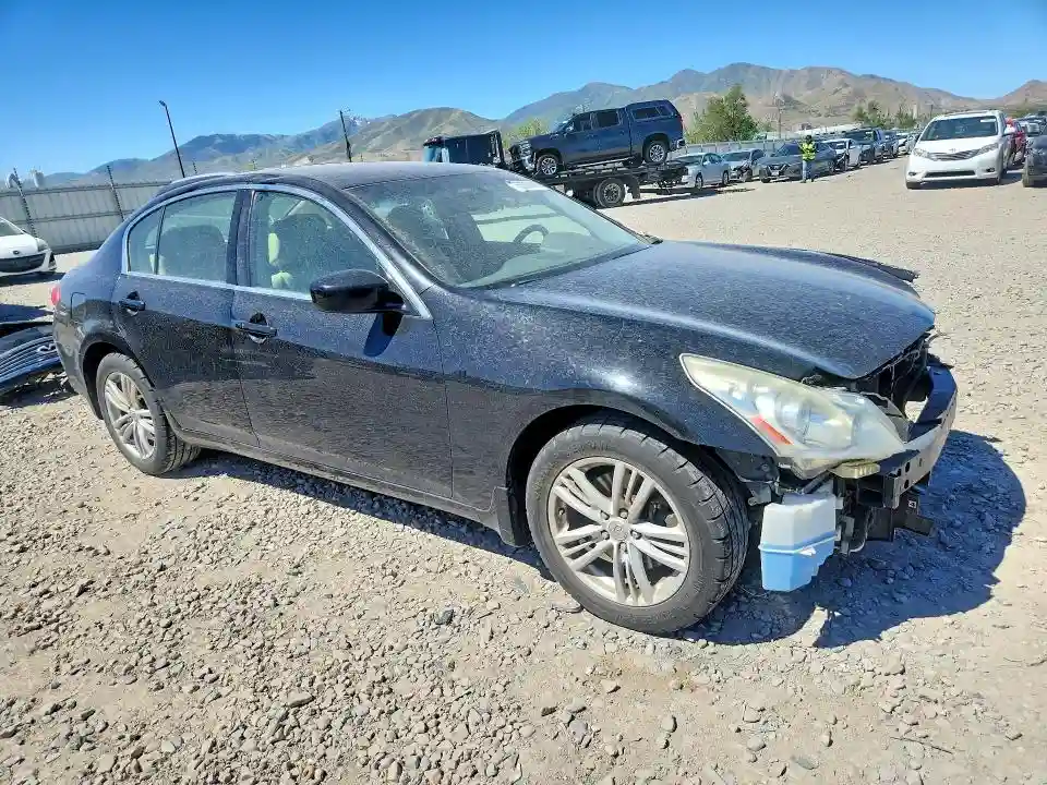 JN1CV6AR7BM409898 2011 INFINITI G37-3