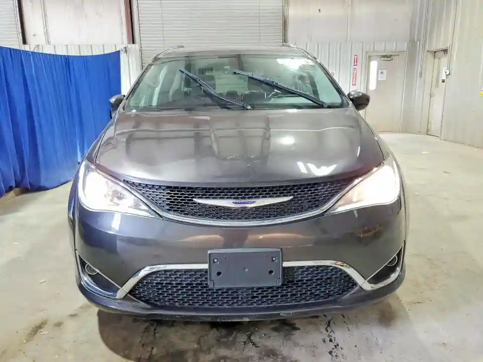 2C4RC1BG9KR665762 2019 CHRYSLER PACIFICA-4