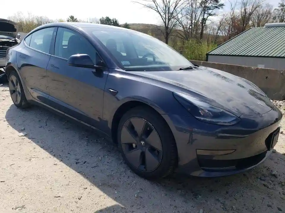 5YJ3E1EA5PF675845 2023 TESLA MODEL 3-3