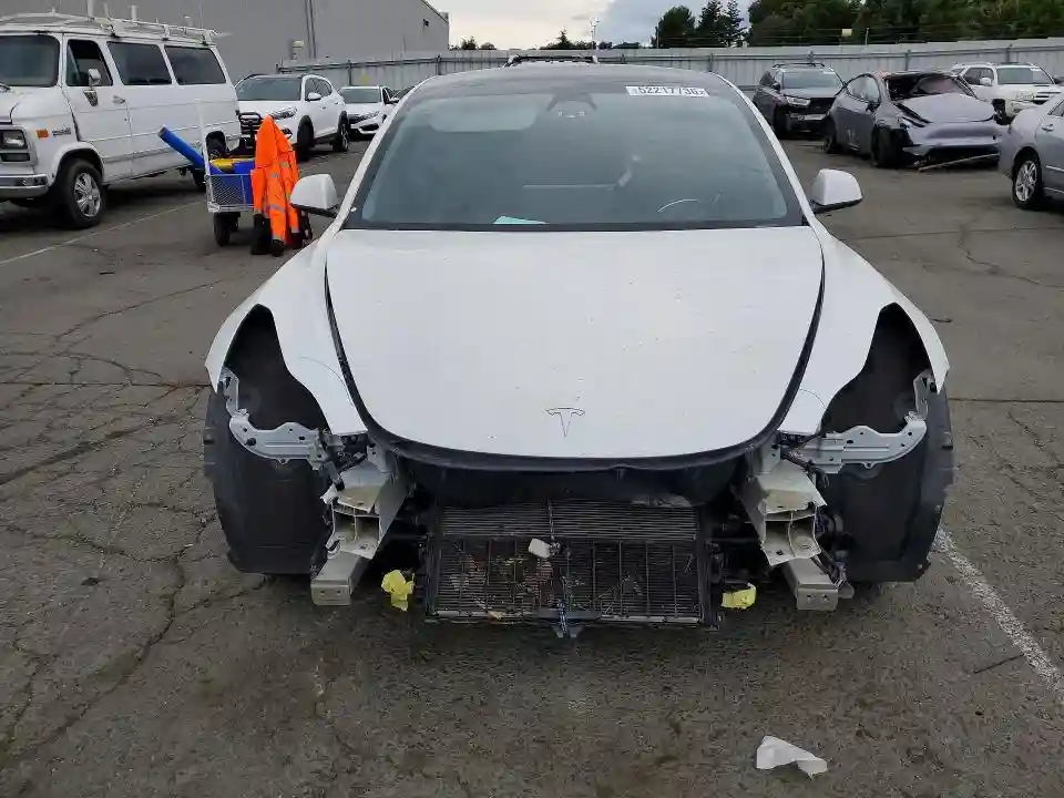 5YJ3E1EB2MF870547 2021 TESLA MODEL 3-4