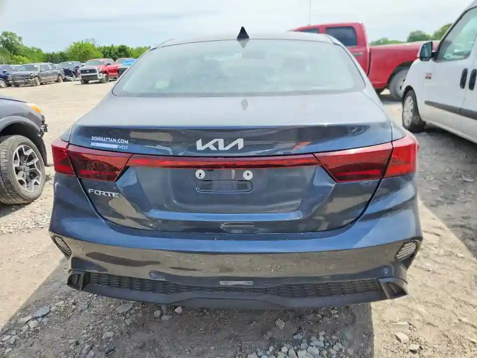 3KPF24AD0RE740326 2024 KIA FORTE LXS-5