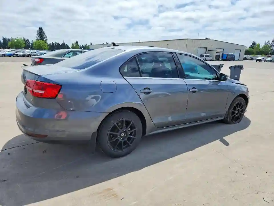 3VWLA7AJXFM332590 2015 VOLKSWAGEN JETTA-2