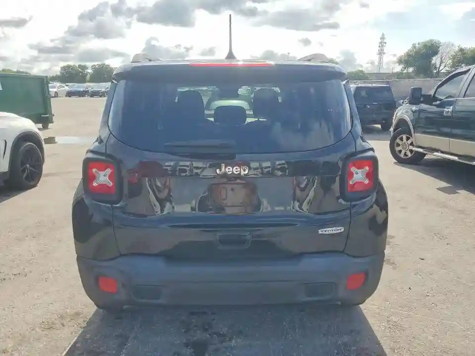 ZACCJABB8JPJ64619 2018 JEEP RENEGADE-5