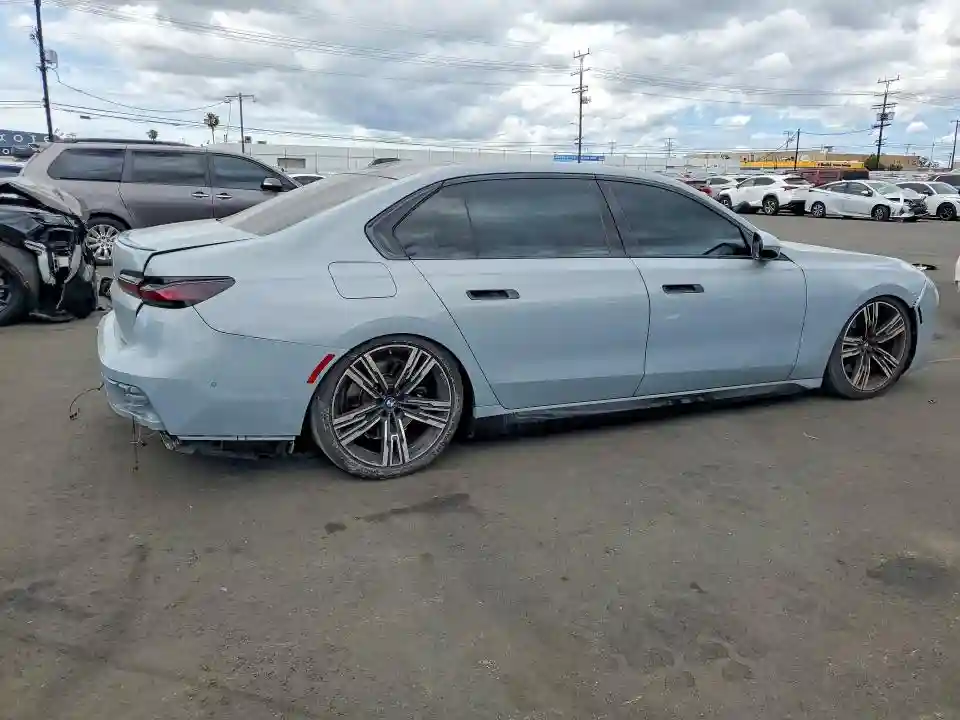 WBA23EH05PCL90200 2023 BMW 7 SERIES-2