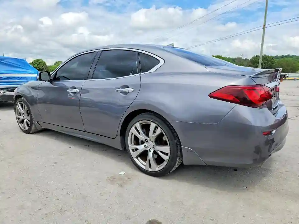 JN1BY1AP3FM540806 2015 INFINITI Q70-1