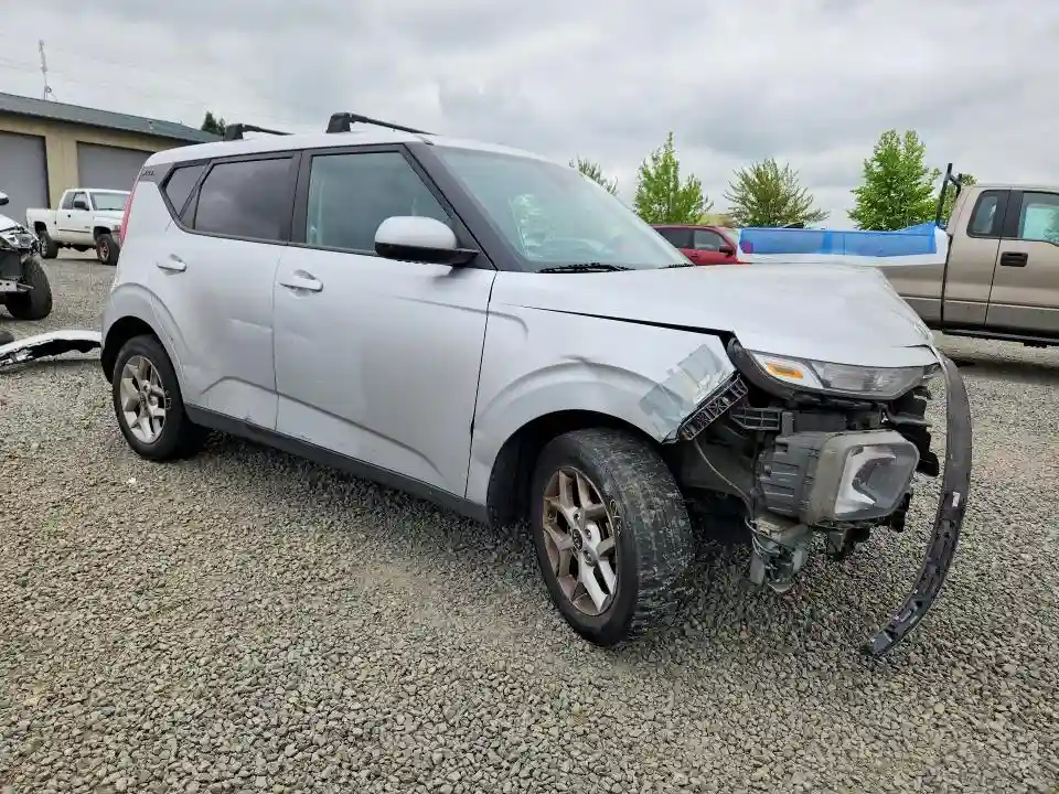 KNDJ23AU4M7750158 2021 KIA SOUL S-3