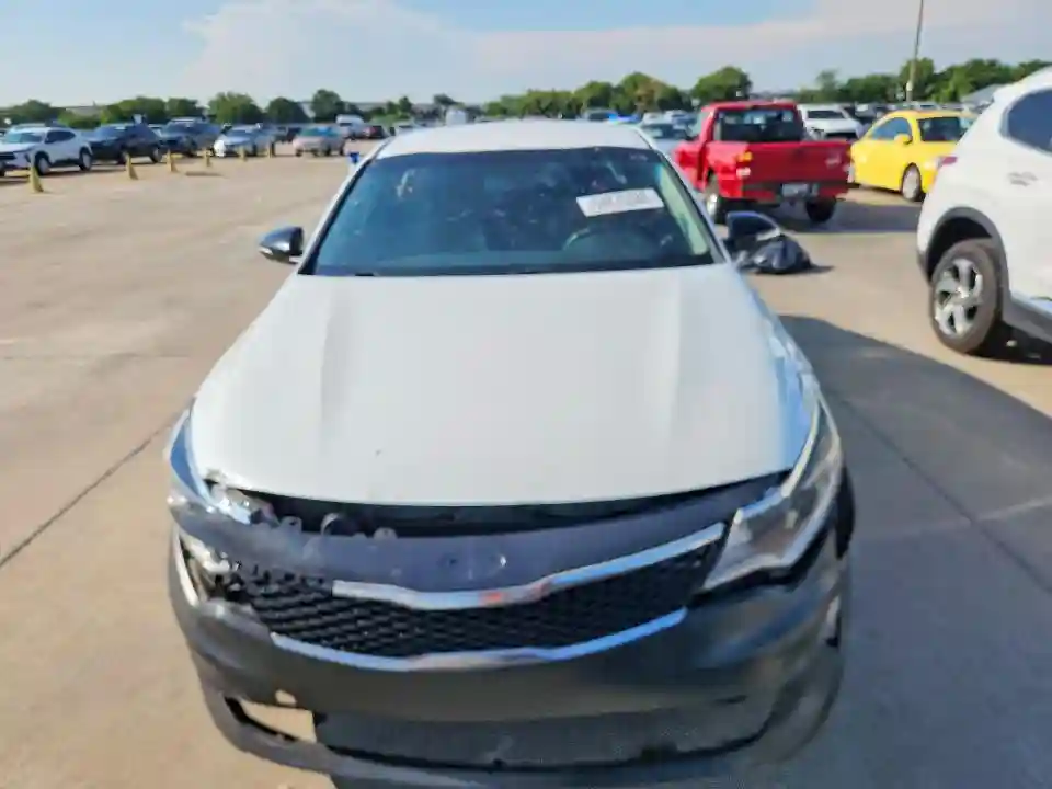 5XXGT4L35GG047052 2016 KIA OPTIMA-4