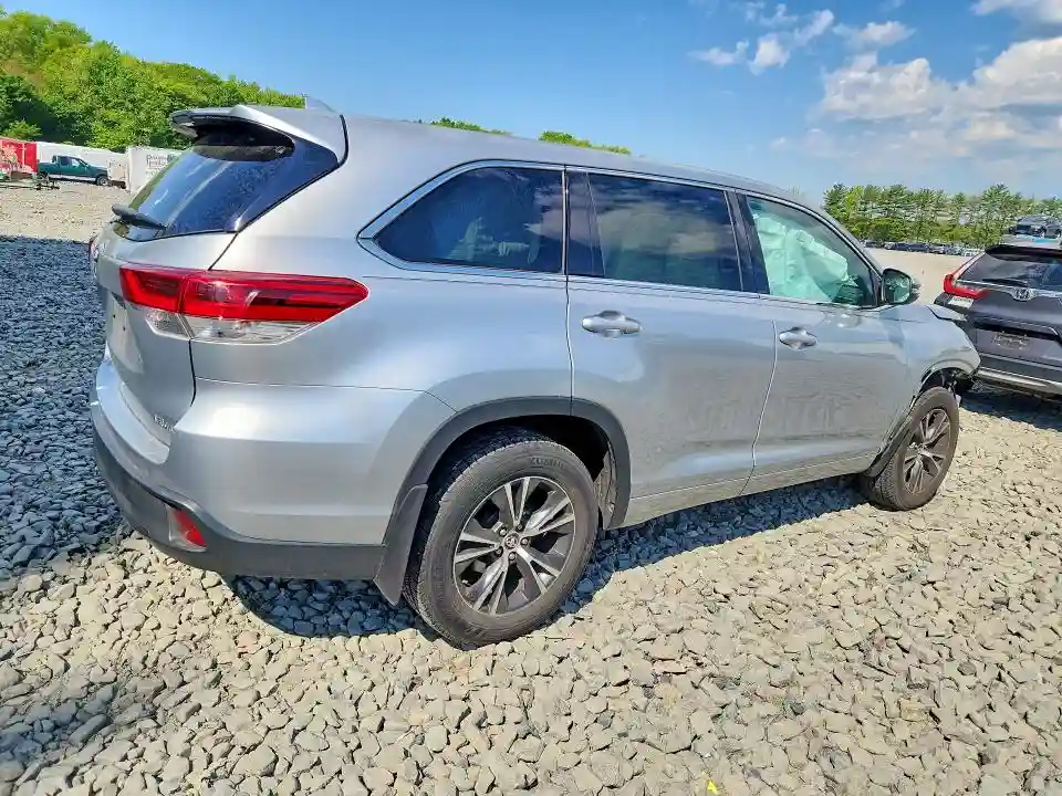 5TDBZRFHXHS425136 2017 TOYOTA HIGHLANDER-2