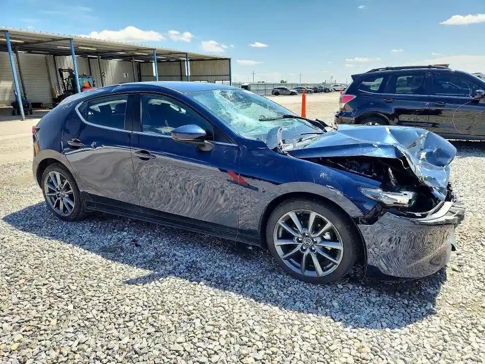 JM1BPAKL1N1512286 2022 MAZDA 3-3