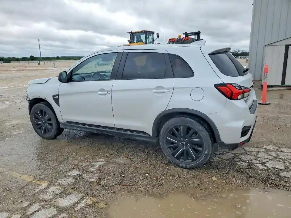 JA4APUAU7NU016862 2022 MITSUBISHI OUTLANDER-1