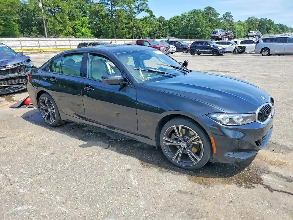 3MW69FF0XP8D36682 2023 BMW 3 SERIES-3