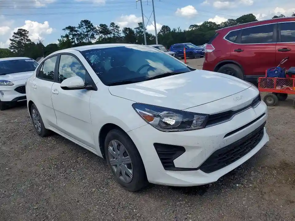 3KPA24AD8PE599111 2023 KIA RIO-3