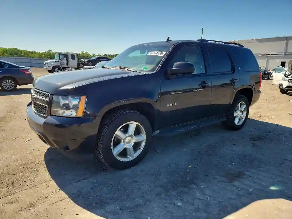1GNSKBE02BR244892 2011 CHEVROLET TAHOE-0