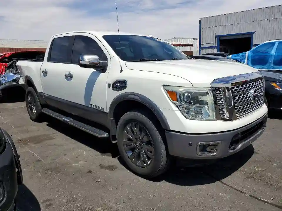 1N6AA1E55HN528401 2017 NISSAN TITAN-3
