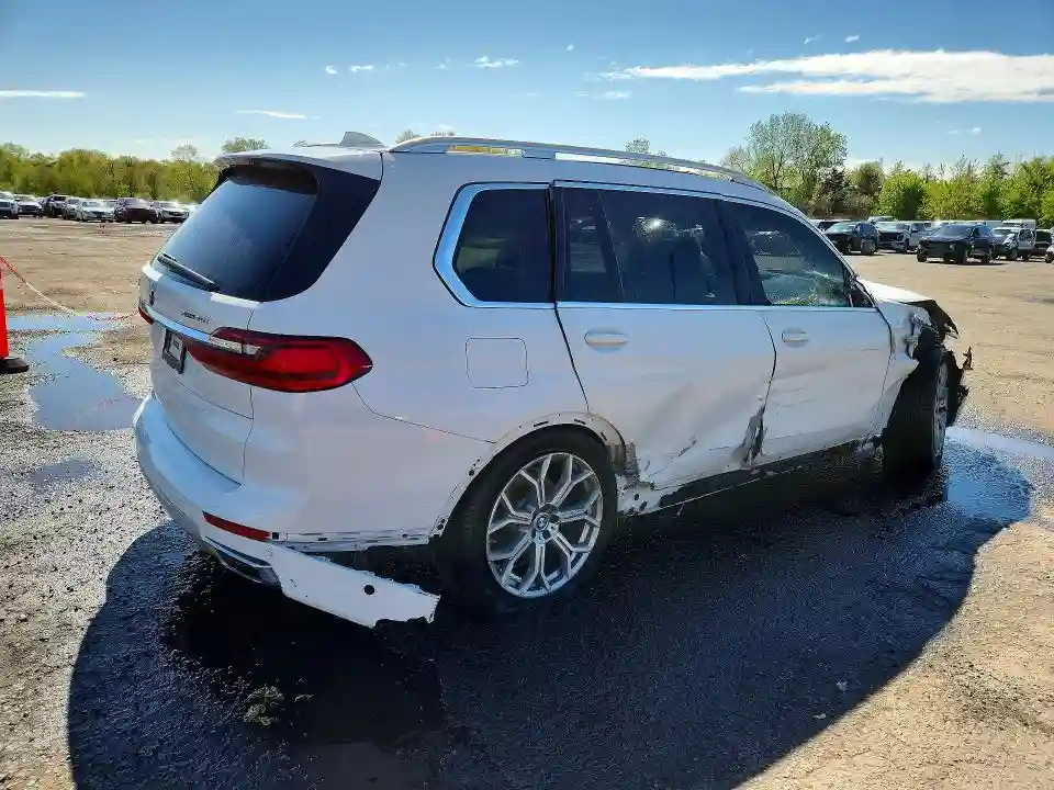 5UXCW2C56KL086896 2019 BMW X7-2