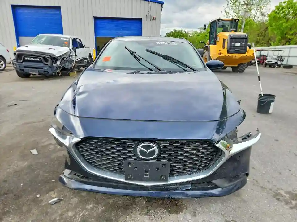 JM1BPABL4M1333917 2021 MAZDA 3-4