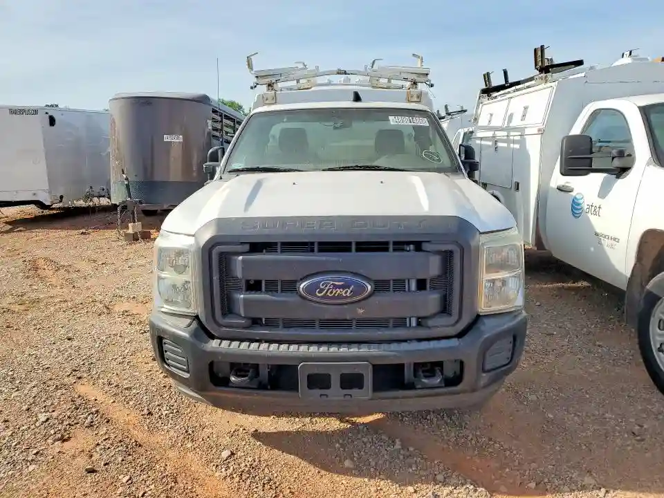 1FDRF3A68DEB92427 2013 FORD F350-4