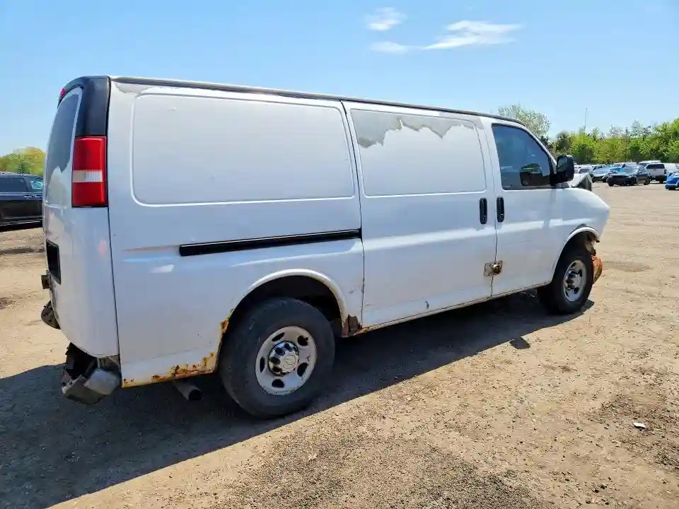 1GCZGFBA7A1119932 2010 CHEVROLET EXPRESS-2