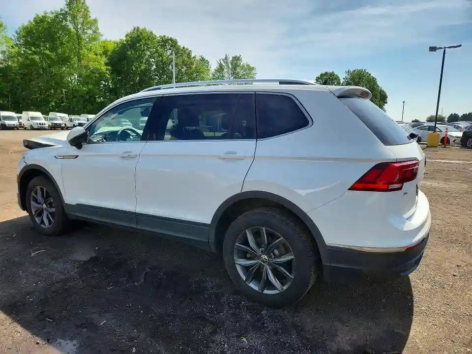 3VV2B7AX8NM076935 2022 VOLKSWAGEN TIGUAN-1