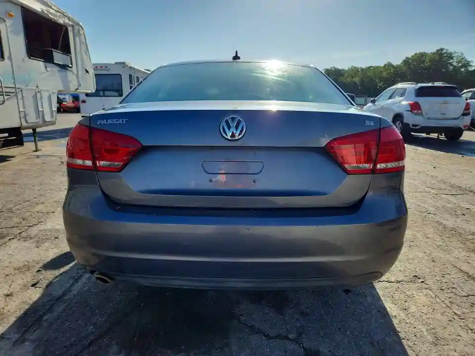 1VWBH7A34DC132330 2013 VOLKSWAGEN PASSAT-5